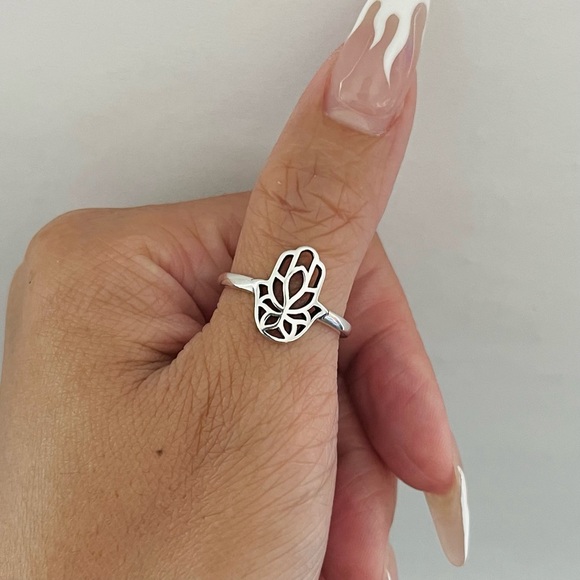 Sterling silver hamsa hand with lotus flower ring, hamsa hand ring, lotus ring - Picture 9 of 10